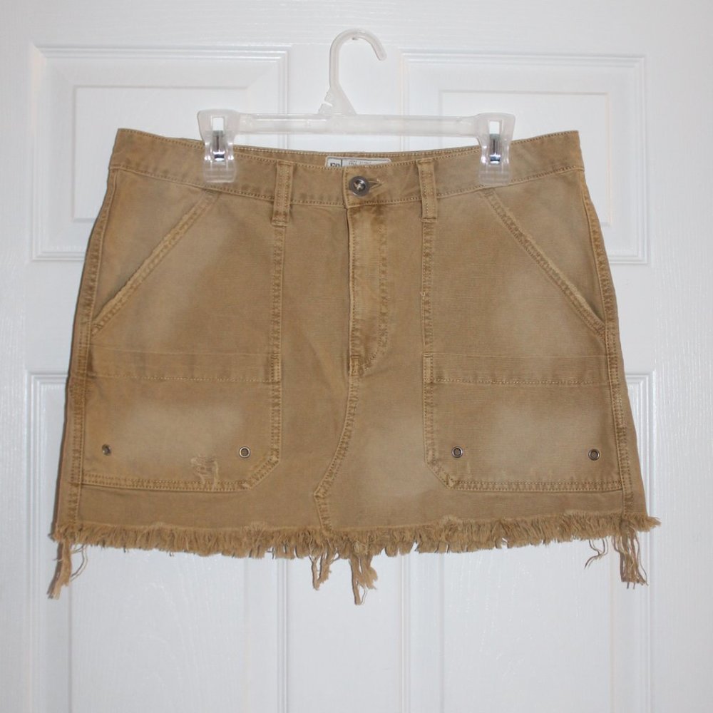 Free people Distressed Jean Skirt Women size 31